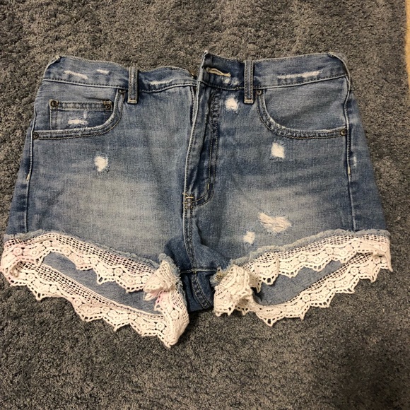 freepeople denim shorts w lace bottom - Picture 1 of 2